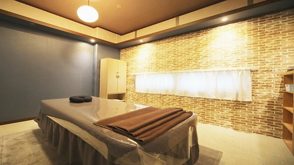 삼평동 마사지 본스웨디시06