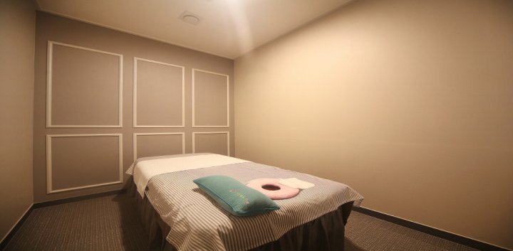 논현동 마사지 발사랑아로마06