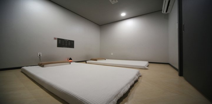 용봉동 마사지 리본더타이06