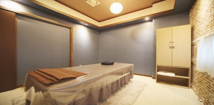 삼평동 마사지 본스웨디시07