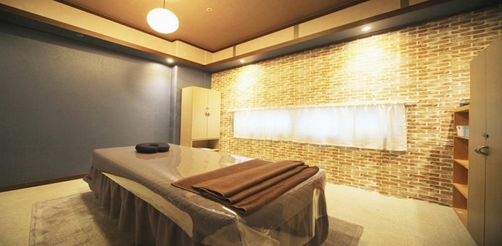 삼평동 마사지 본스웨디시06